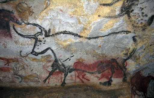 hall_of_the_bulls_lascaux_2_detail